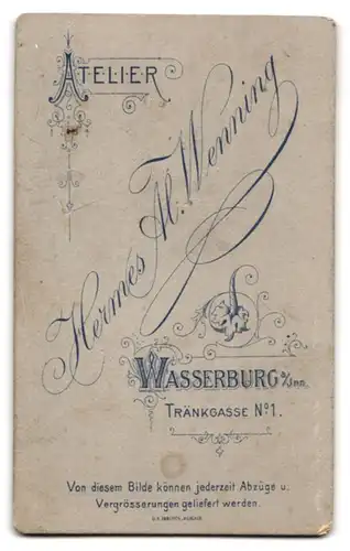 Fotografie Hermes Al. Wenning, Wasserburg a. Inn, Tränkgasse 1, Portrait einer jungen Frau zur Erinnerung