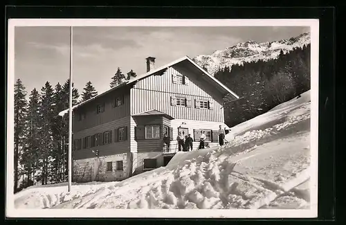 AK Oberjoch /Allg., Berghaus Iseler der 5. Nachrichten Abteilung im Winter