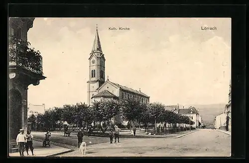 AK Lörrach, Strassenpartie mit Abzweig und Katholischer Kirche