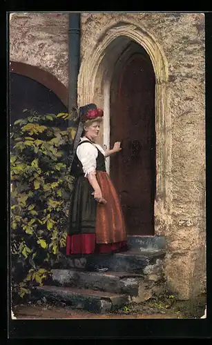 AK Frau in thüringischer Tracht beim Kirchgang