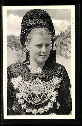 AK Junge Friesin in festlicher Heimattracht