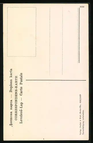 AK Türkin im traditionellen Gewand