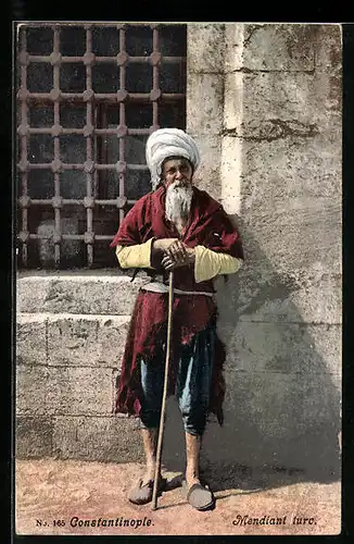 AK Constantinople, Mendiant turo, Türkischer älterer Herr vor einem Haus stehend