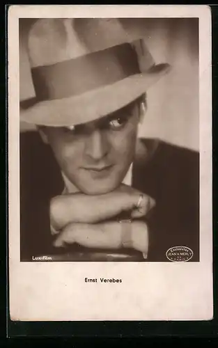 AK Schauspieler Ernst Verebes mit Hut, Ring und Armbanduhr