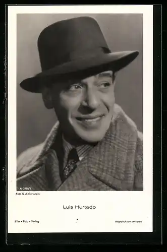 AK Schauspieler Luis Hurtado mit Mantel und Hut