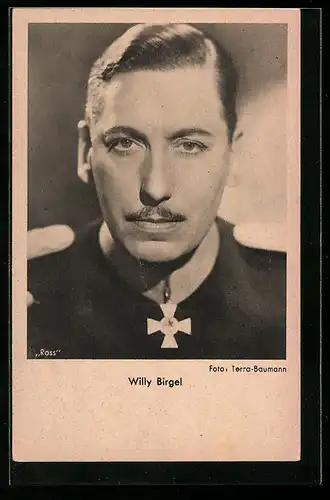 AK Schauspieler Willy Birgel mit strengem Blick