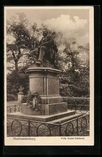 AK Neubrandenburg, Partie am Fritz Reuter-Denkmal