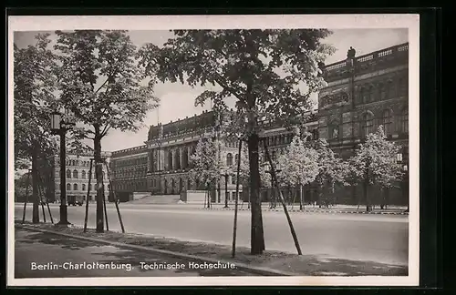 AK Berlin-Charlottenburg, Strassenansicht der Technischen Hochschule