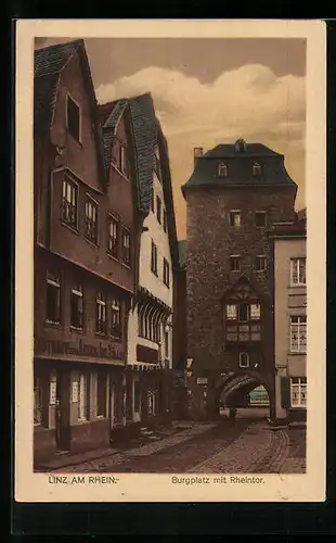 AK Linz a. Rh., Burgplatz mit Rheintor