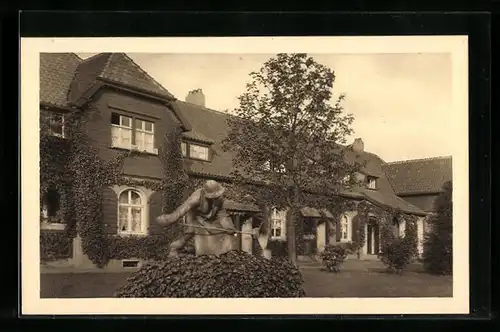 AK Essen, Statue in der Kolonie Altenhof