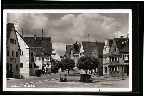 AK Wertingen, Marktplatz und Denkmal