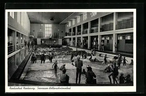 AK Nordseebad Norderney, Seewasser-Wellenschwimmbad, Innenansicht