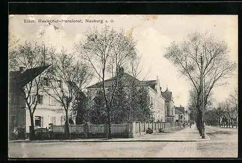 AK Neuburg a. D., Städt. Realschul-Pensionat