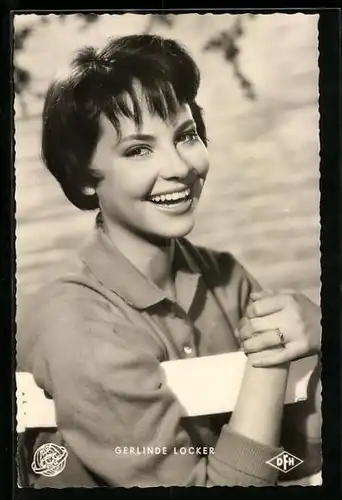 AK Schauspielerin Gerlinde Locker mit charmantem Lächeln