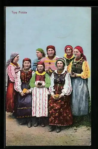 AK Typy Polskie, junge Frauen und Mädchen in verschiedener polnischer Tracht