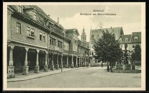 AK Arnstadt, Marktplatz mit Bismarckbrunnen