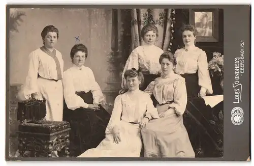 Fotografie Louis Schindhelm, Ebersbach i. S., Tante Rosa mit ihren Freundinnen
