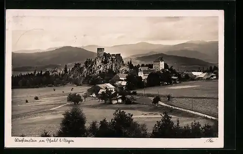 AK Weissenstein / Regen, Ortsansicht mit Blick zur Burg