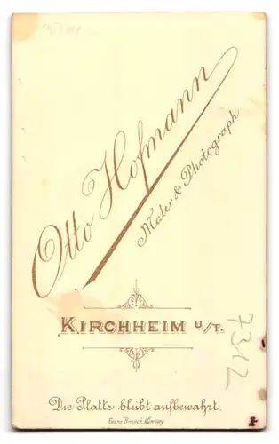 Fotografie Otto Hofmann, Kirchheim u. T., Ältere Dame mit Haube und Kragenbrosche