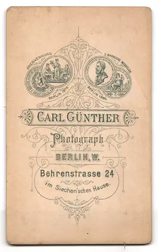 Fotografie Carl Günther, Berlin, Behrenstr. 24, Stattlicher Herr im Anzug mit Vollbart