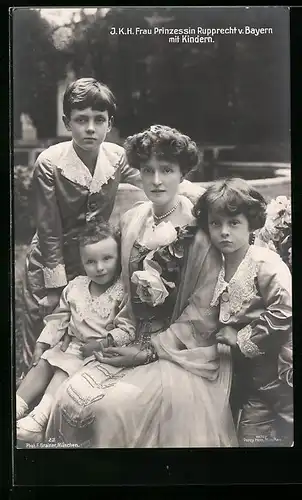 AK Prinzessin Rupprecht v. Bayern mit ihren Kindern, Erbprinz Luitpold