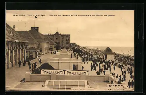 AK Westerland-Sylt, Blick von der Terasse auf die Kurpromenade von Norden aus gesehen