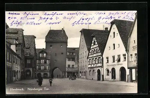 AK Hersbruck, Strassenpartie am Nürnberger Tor mit Geschäften