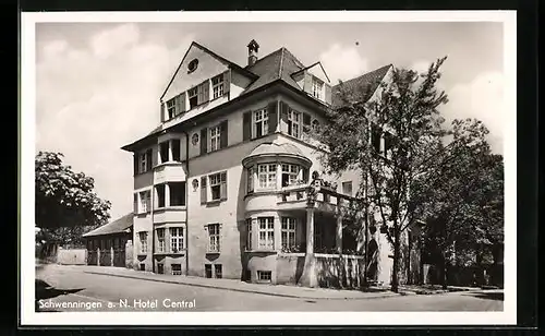 AK Schwenningen a. N., Strasse am Hotel Central