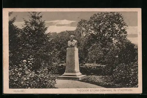 AK Husum, Theodor Storm-Denkmal im Stadtpark