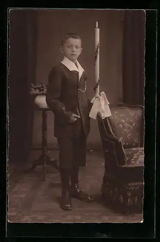 Foto-AK Junge mit Kerze zur Kommunion