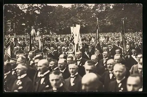 Foto-AK Duisburg, Marientag 1926, Reichskriegsflagge