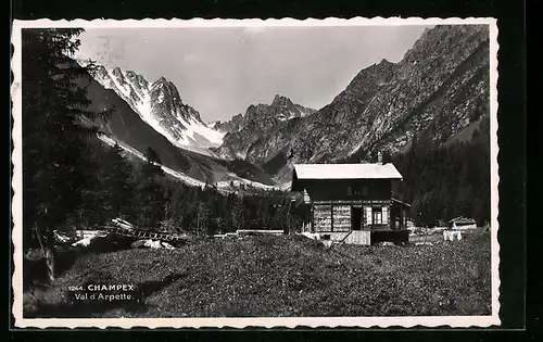 AK Champex, Blick auf eine einsame Hütte in den Bergen