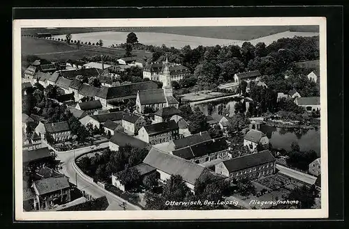 AK Otterwisch /Bez. Leipzig, Teilansicht mit Kirche und Strassenpartie
