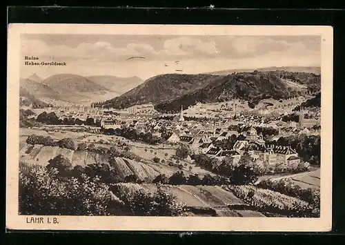 AK Lahr i. B., Ortsansicht aus der Ferne mit Blick auf die Kirche und Ruine Hohen-Geroldseck