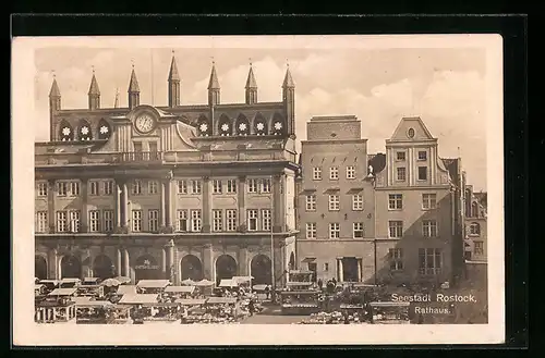 AK Rostock, Rathaus mit Gasthaus Ratskeller