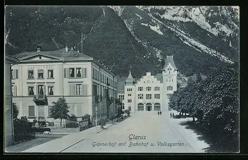 AK Glarus, Glarnerhof mit Bahnhof u. Volksgarten