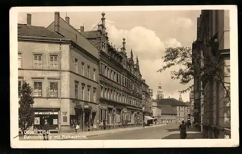 AK Döbeln, Bahnhofstrasse mit Rathausturm