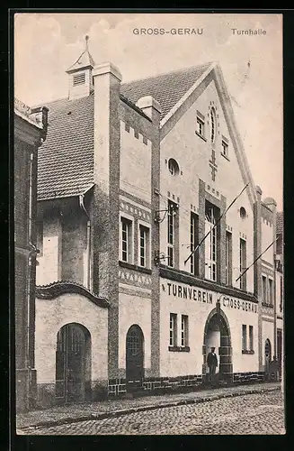 AK Gross-Gerau, Partie an der Turnhalle