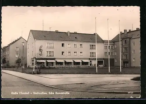 AK Halle /Saale, Stalinallee, Ecke Bunastrasse, HO am Rosengarten