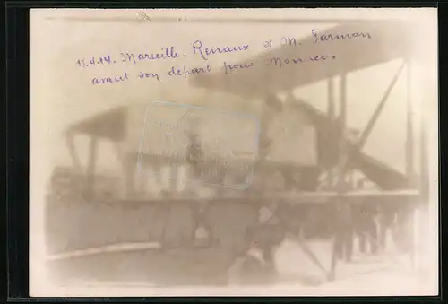 Fotografie M. Rol, Paris, Ansicht Marseille, Renaux et M. Farman avant son depart pour Monaco, Flugzeug