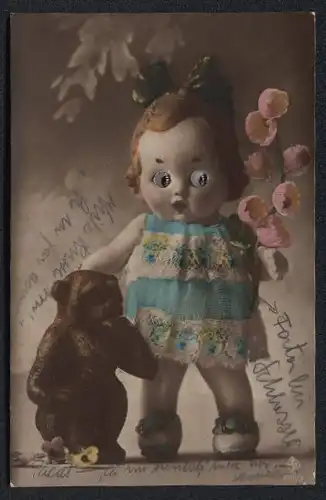 Glasaugen-AK Niedliche Puppe mit einem Spielzeugaffen
