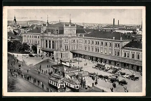 AK Brünn, Bahnhof mit Strassenbahn