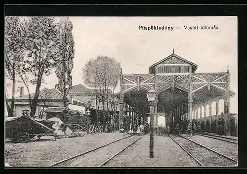 AK Püspökladány, Vasútállomás, Bahnhof von der Gleisseite