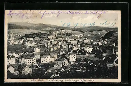 AK Freudenberg, Kr. Siegen, Ortsansicht aus der Ferne mit Blick auf die Kirche