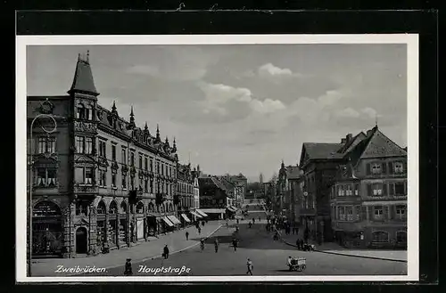 AK Zweibrücken, Hauptstrasse mit Passanten