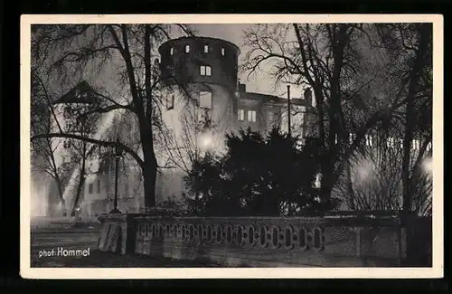 AK Stuttgart, Brand des Alten Schlosses Das brennende Schloss bei Nacht