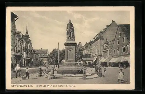 AK Offenburg, Hauptstrasse mit Drake-Denkmal