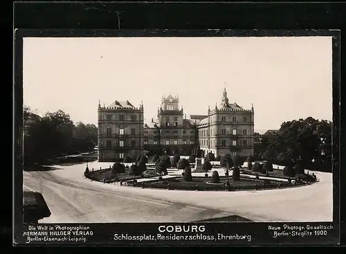Foto-AK NPG Nr. 1335: Coburg, Schlossplatz mit Residenzschloss und Ehrenburg