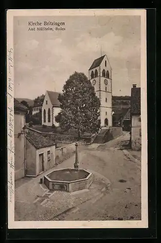 AK Britzingen, Kirche Britzingen mit Brunnen