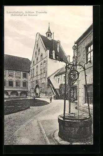 AK Landshut, Schlosshof u. Brunnen v. Schloss Trausnitz